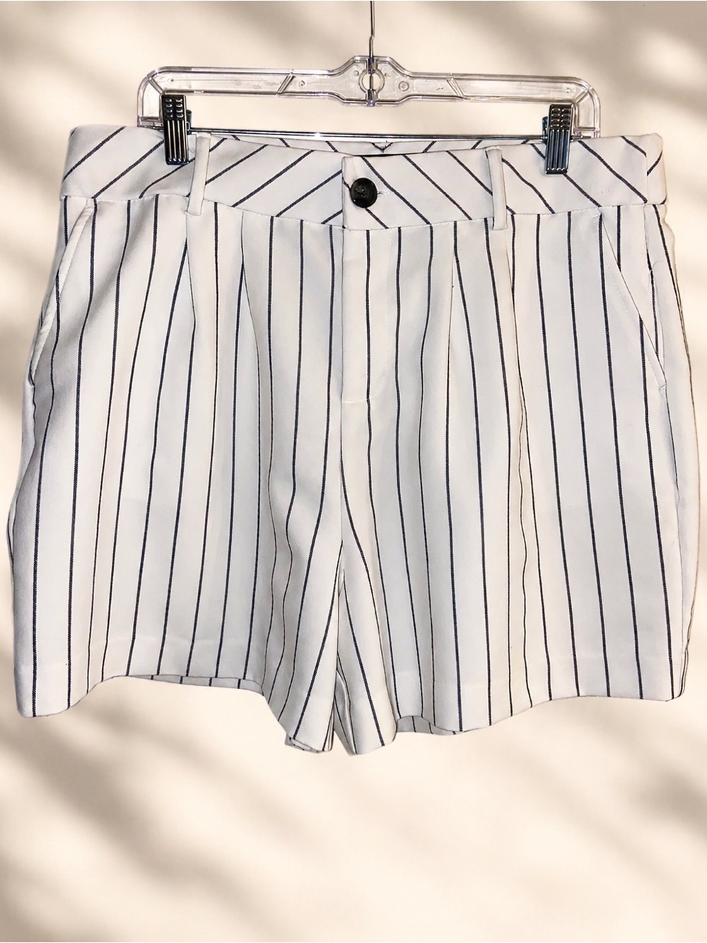 Torrid Pinstripe Black & White Shorts | Size 14 | GUC